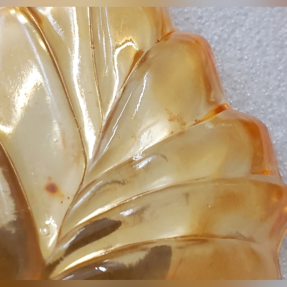 Set Of 3 Dishes, Jeanette Marigold Carnival Glass, Leaf Shape, Stackable - Picture 6 of 10